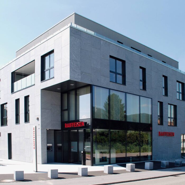 Au RAIBA Fassade1