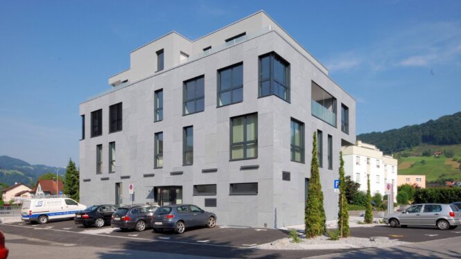 Au RAIBA Fassade2