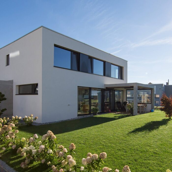 Berneck Neudorfstrasse EFH Fassade Garten
